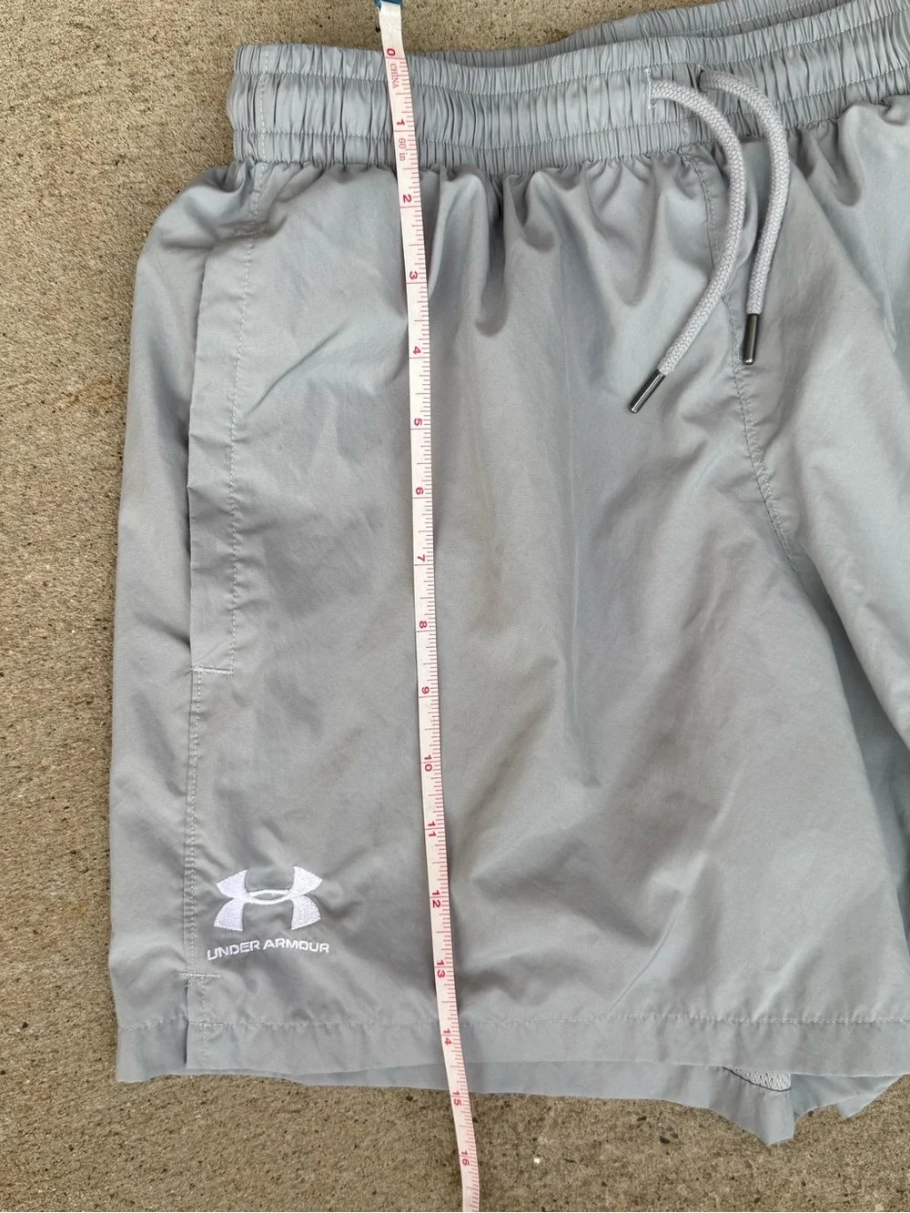 Under Armour Men's Icon Volley Shorts Gray Size Small 5.5